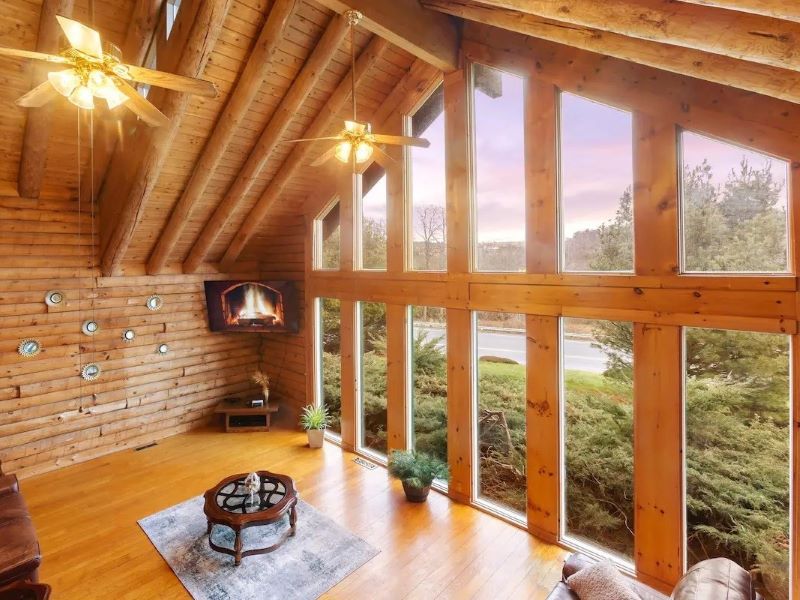 Charming Cabin Retreat Vacation Rental in Tunkhannock, PA